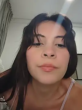 Snapshot of Emma_falls__ chatting on 20, 7, 2026 Emma falls online show from 20, 7, 2026