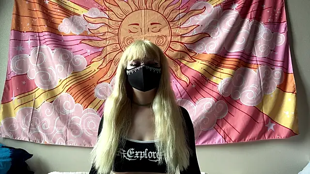 Snapshot of Elly_saii chatting on 9, 7, 2026 Elly saii online show from 9, 7, 2026