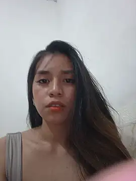 Snapshot of kylieathena chatting on 8, 7, 2026 kylieathena online show from 8, 7, 2026