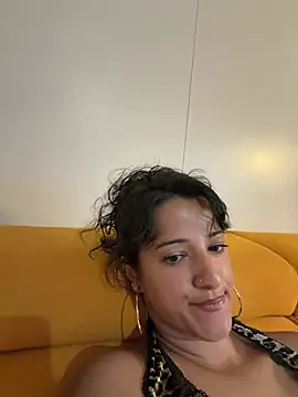 Snapshot of AishaLoveX chatting on 10, 7, 2026 AishaLoveX online show from 10, 7, 2026
