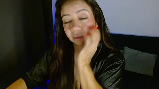 Snapshot of lispetite chatting on 28, 11, 2025 lispetite online show from 28, 11, 2025