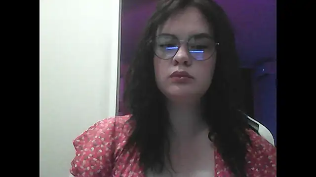 Snapshot of AdelinaVirelle chatting on 13, 7, 2026 AdelinaVirelle online show from 13, 7, 2026