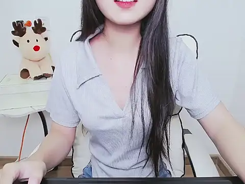 Snapshot of Love-sweets2 chatting on 11, 7, 2026 Love-sweets2 online show from 11, 7, 2026