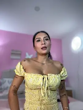 sofiasirena online show from 14, 7, 2026