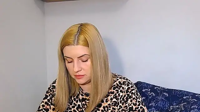 alisenties online show from 8, 3, 2026