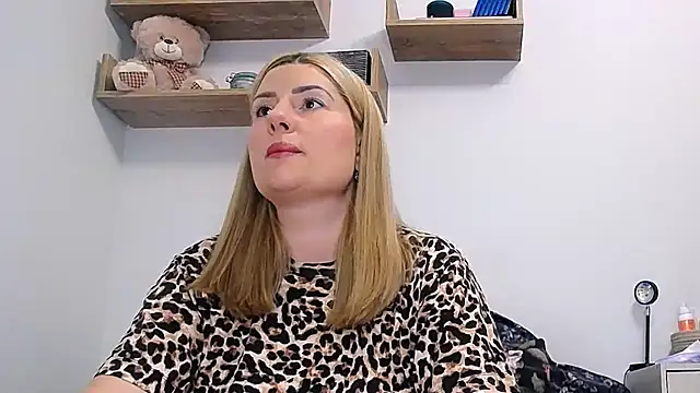 alisenties online show from 24, 7, 2026