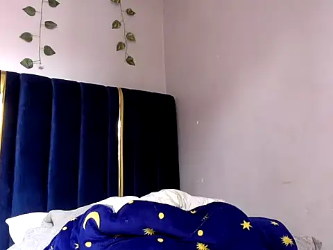 Snapshot of Pretty_lilliar chatting on 18, 7, 2026 Pretty lilliar online show from 18, 7, 2026