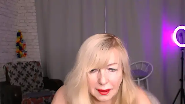 Snapshot of Samantha_Si chatting on 7, 12, 2024 Samantha Si online show from 7, 12, 2024