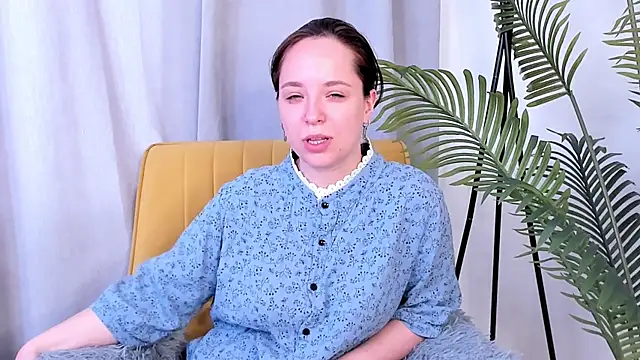 Snapshot of RhonaCavers chatting on 18, 7, 2026 RhonaCavers online show from 18, 7, 2026