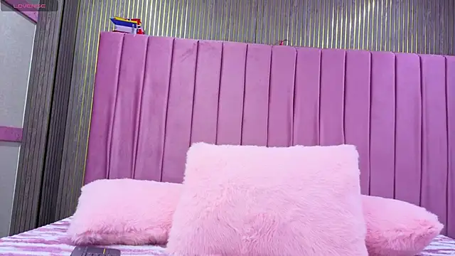 Sofia Messy- online show from 17, 7, 2026