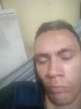 Snapshot of DavidAbril18 chatting on 17, 7, 2026 DavidAbril18 online show from 17, 7, 2026