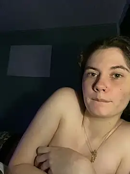 Snapshot of lovelyylola20 chatting on 19, 7, 2026 lovelyylola20 online show from 19, 7, 2026