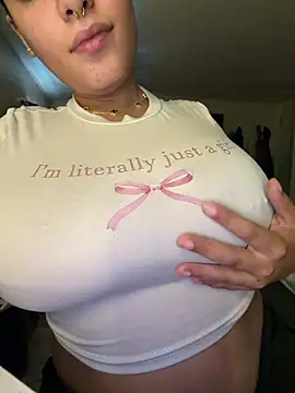 Snapshot of keiry2 chatting on 20, 7, 2026 keiry2 online show from 20, 7, 2026