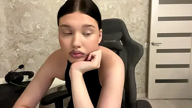 LilyTouch online show from 28, 7, 2026