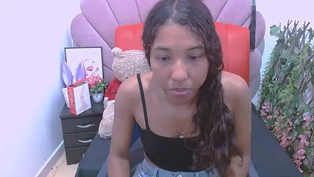 Snapshot of Scarlet_Rose18 chatting on 20, 7, 2026 Scarlet Rose18 online show from 20, 7, 2026