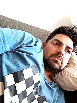 robredoj online show from 2, 11, 2025