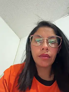 Mia roux21 online show from 25, 7, 2026