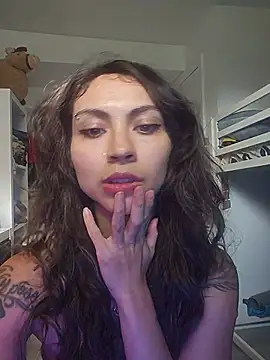 Snapshot of RebelRileyX chatting on 28, 7, 2026 RebelRileyX online show from 28, 7, 2026