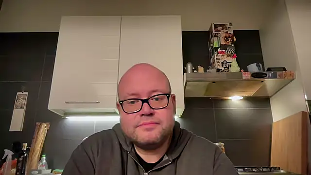 Snapshot of theitalianbear chatting on 27, 12, 2024 theitalianbear online show from 27, 12, 2024