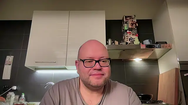 Snapshot of theitalianbear chatting on 7, 2, 2025 theitalianbear online show from 7, 2, 2025