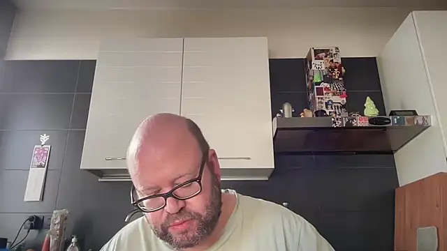 theitalianbear online show from 18, 4, 2026