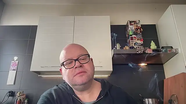 Snapshot of theitalianbear chatting on 25, 4, 2026 theitalianbear online show from 25, 4, 2026