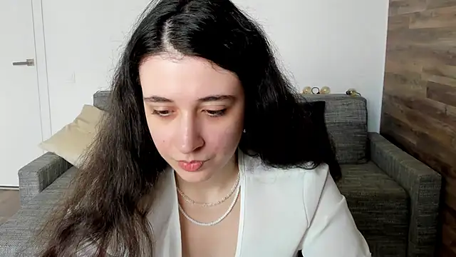 Lisa witty online show from 25, 7, 2026