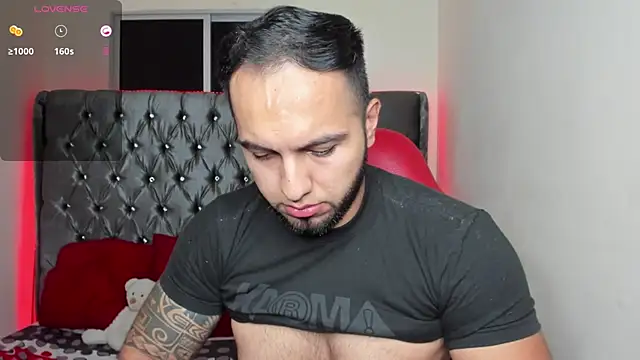 Snapshot of mrloganfuck1 chatting on 21, 6, 2026 mrloganfuck1 online show from 21, 6, 2026