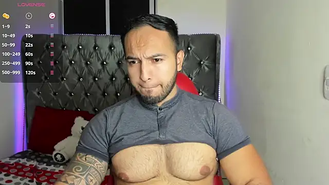 Snapshot of mrloganfuck1 chatting on 29, 6, 2026 mrloganfuck1 online show from 29, 6, 2026