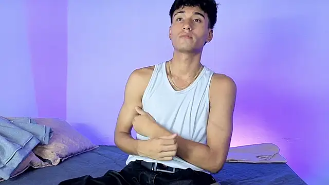 Snapshot of Matias_dirtyboy_ chatting on 6, 8, 2026 Matias dirtyboy online show from 6, 8, 2026