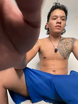 AxelCrown1 online show from 1, 8, 2026