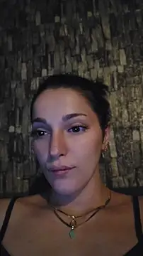 Snapshot of Leila_kisses chatting on 1, 8, 2026 Leila kisses online show from 1, 8, 2026