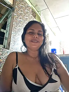 Snapshot of MechePretty chatting on 5, 8, 2026 MechePretty online show from 5, 8, 2026