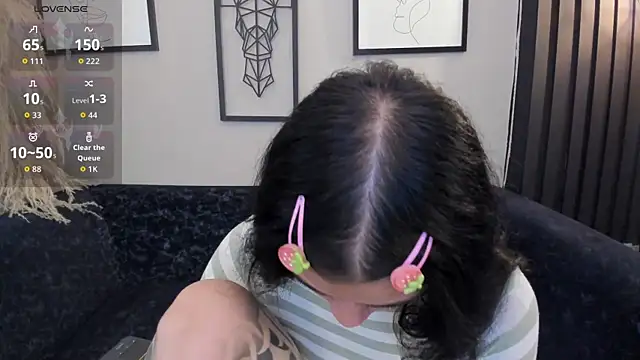 Kiki Cam   online show from 4, 8, 2026