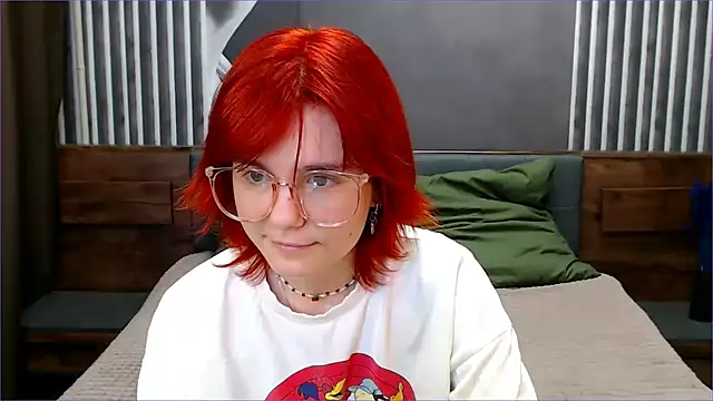 Avrora Vance online show from 5, 8, 2026