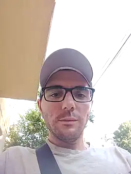 Snapshot of gabrieldanut27 chatting on 4, 8, 2026 gabrieldanut27 online show from 4, 8, 2026