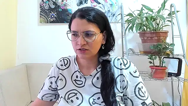 Snapshot of MARILYN_GARCIA chatting on 6, 7, 2026 MARILYN GARCIA online show from 6, 7, 2026
