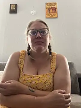 Snapshot of princess1688 chatting on 6, 8, 2026 princess1688 online show from 6, 8, 2026