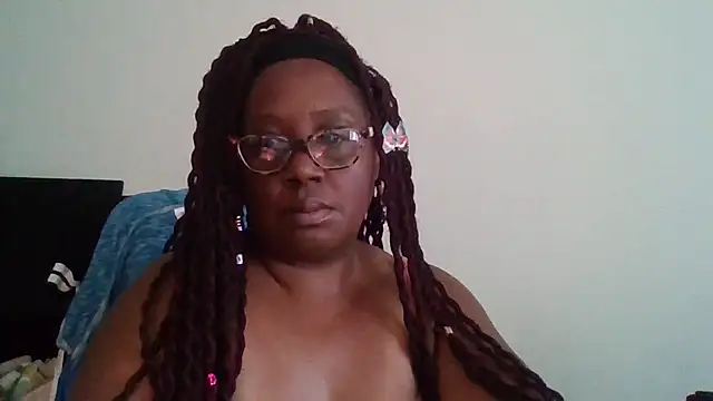 Snapshot of VeryUnique chatting on 7, 8, 2026 VeryUnique online show from 7, 8, 2026