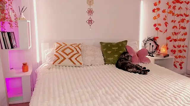 Snapshot of LoveJuliya chatting on 9, 11, 2025 LoveJuliya online show from 9, 11, 2025