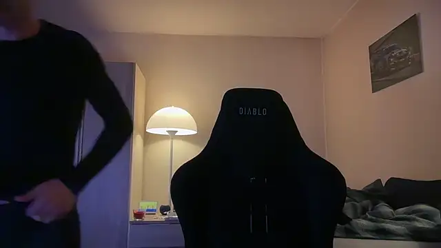 slaveboy2016xh online show from 19, 10, 2025