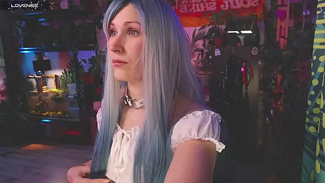 Snapshot of Dead_Butterfly chatting on 22, 12, 2025 Dead Butterfly online show from 22, 12, 2025