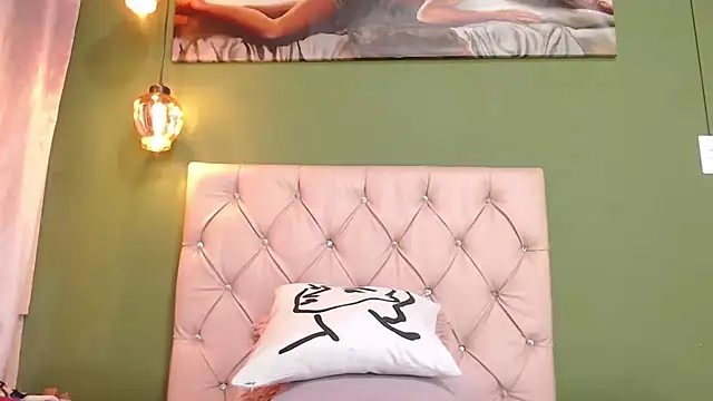 Snapshot of Tinna_Flirt chatting on 13, 2, 2025 Tinna Flirt online show from 13, 2, 2025