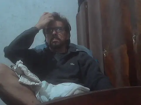 Snapshot of el_principe_hot chatting on 3, 10, 2025 el principe hot online show from 3, 10, 2025