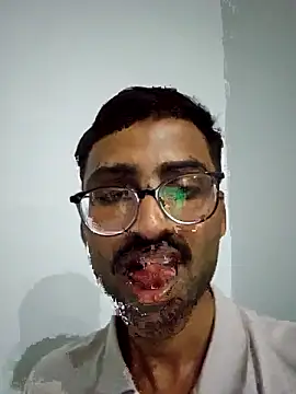 Snapshot of krishna8035 chatting on 2, 3, 2025 krishna8035 online show from 2, 3, 2025