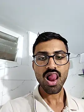 Snapshot of krishna8035 chatting on 16, 9, 2025 krishna8035 online show from 16, 9, 2025