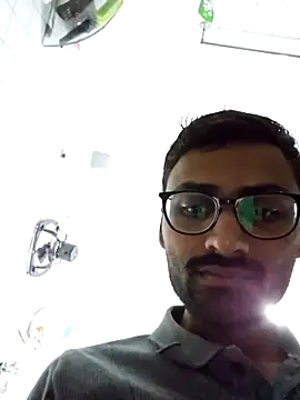 Snapshot of krishna8035 chatting on 28, 9, 2025 krishna8035 online show from 28, 9, 2025