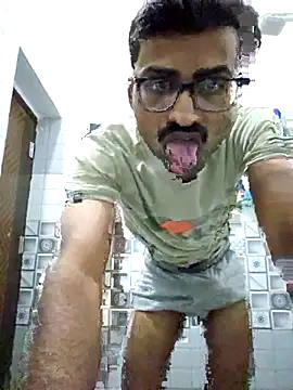 Snapshot of krishna8035 chatting on 25, 11, 2025 krishna8035 online show from 25, 11, 2025