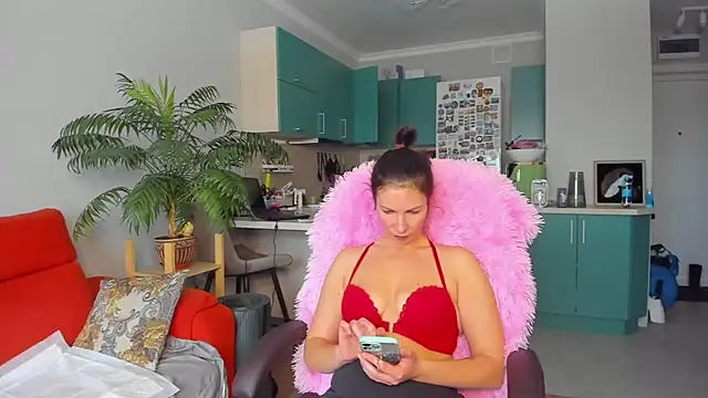 ChristinaGlory online show from 10, 2, 2025