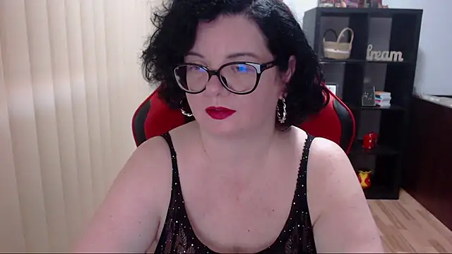 Snapshot of MissTroublle chatting on 13, 12, 2024 MissTroublle online show from 13, 12, 2024